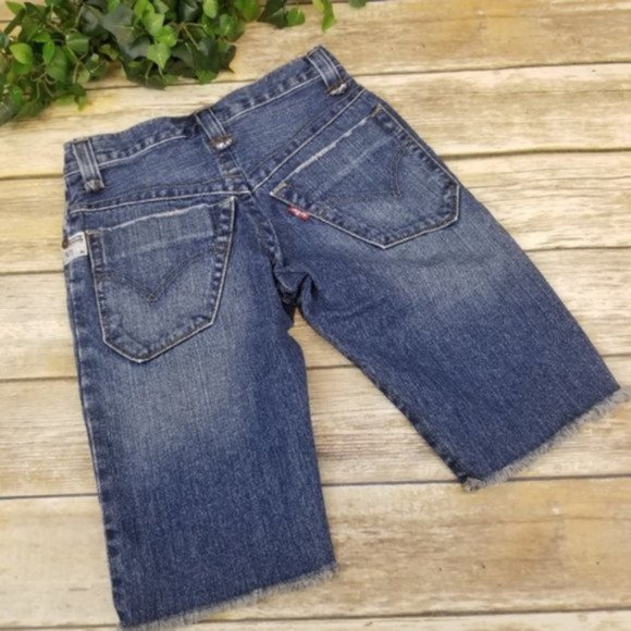 ⬇⬇ Levi's Jean Cutoff Fray Shorts Distress Boys 8 - Picture 2 of 6